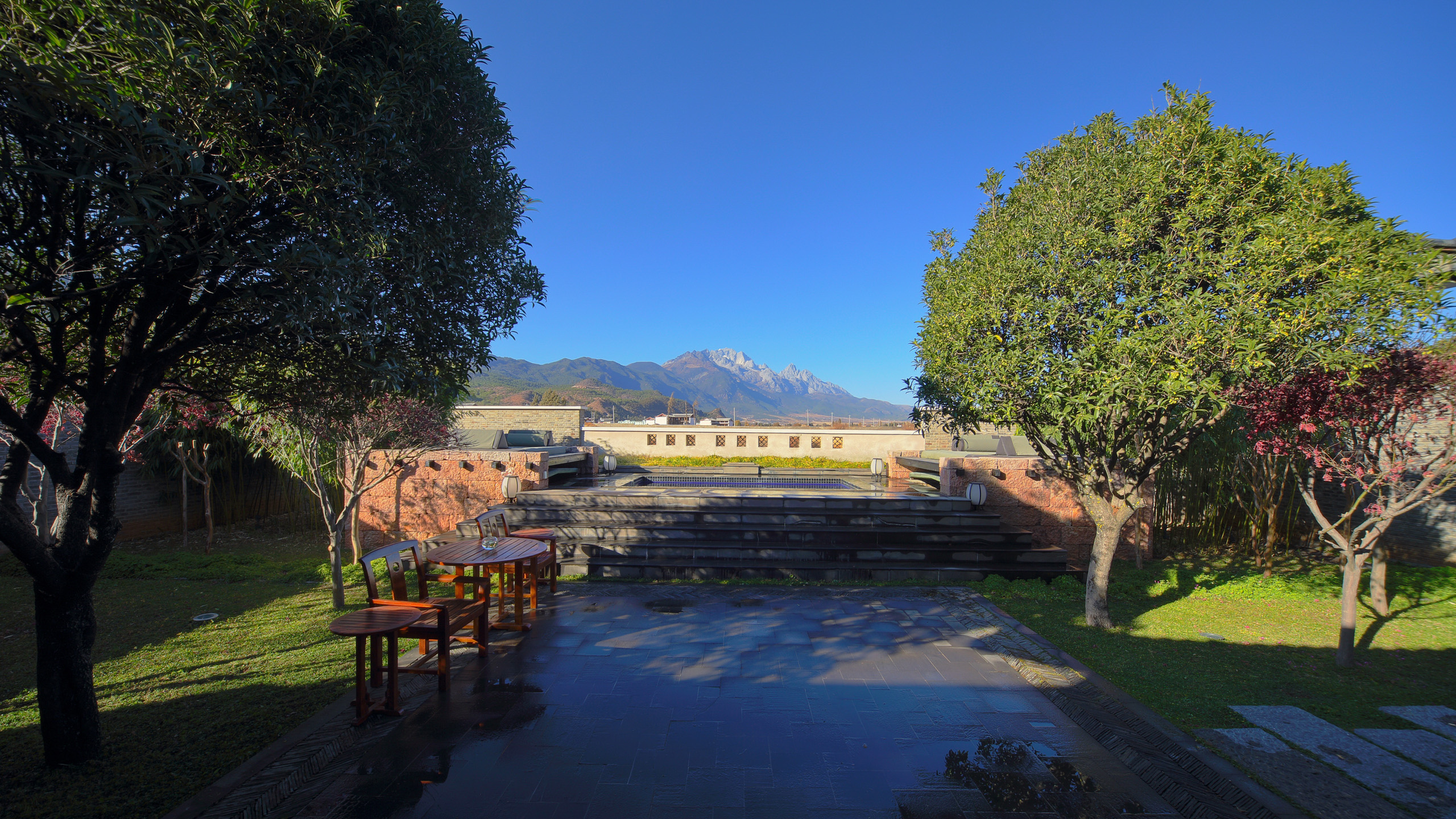 Banyan Tree Lijiang