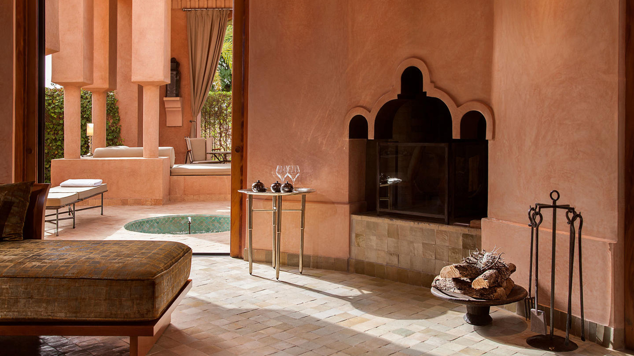 Amanjena room with outdoor view