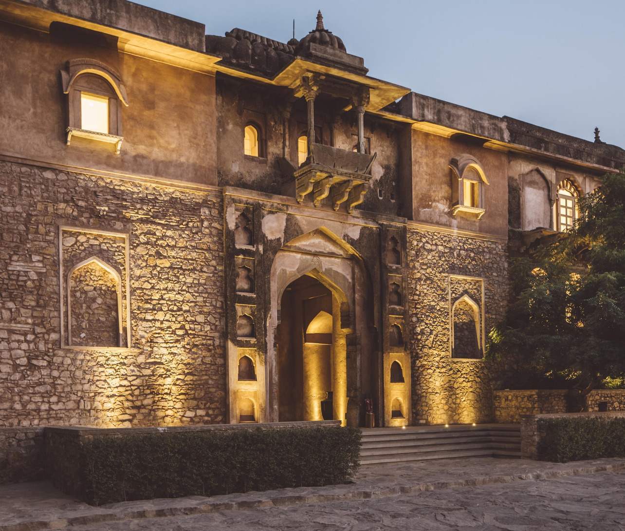 Exterior of Six Senses Fort Barwara.