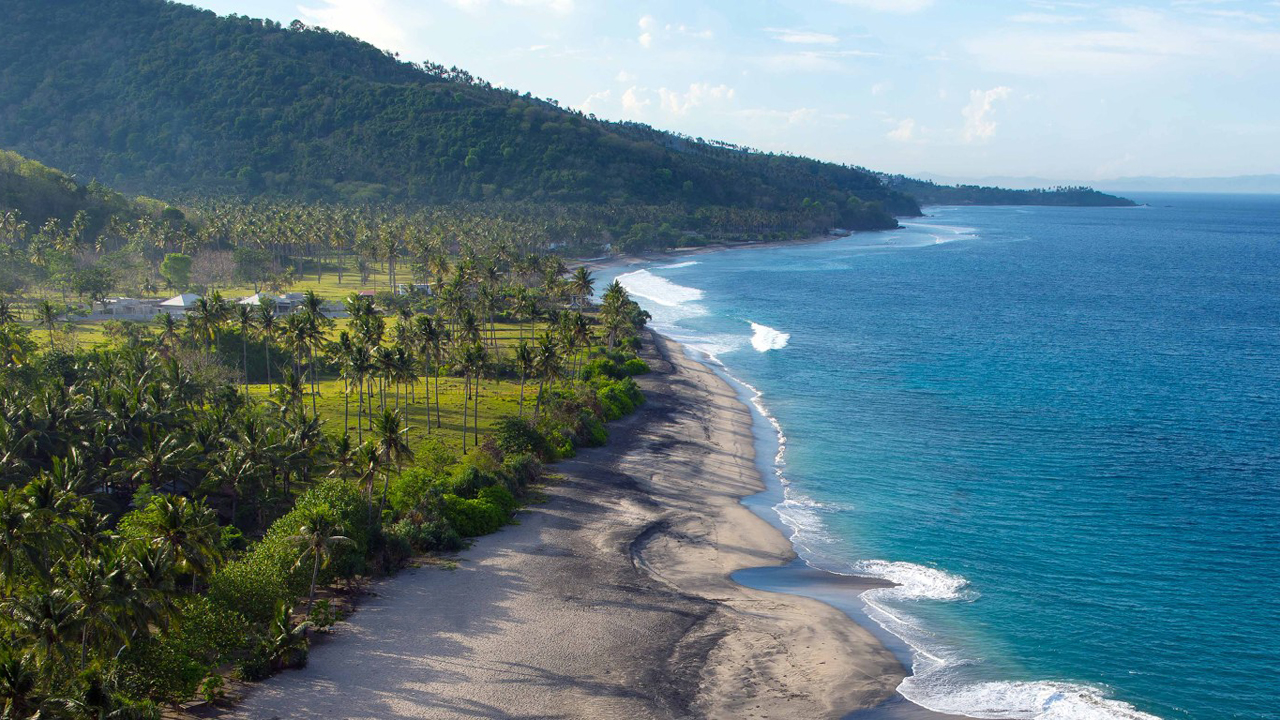 The Legian Sire, Lombok