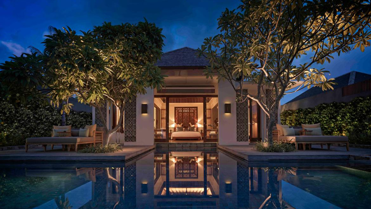The Legian Sire, Lombok
