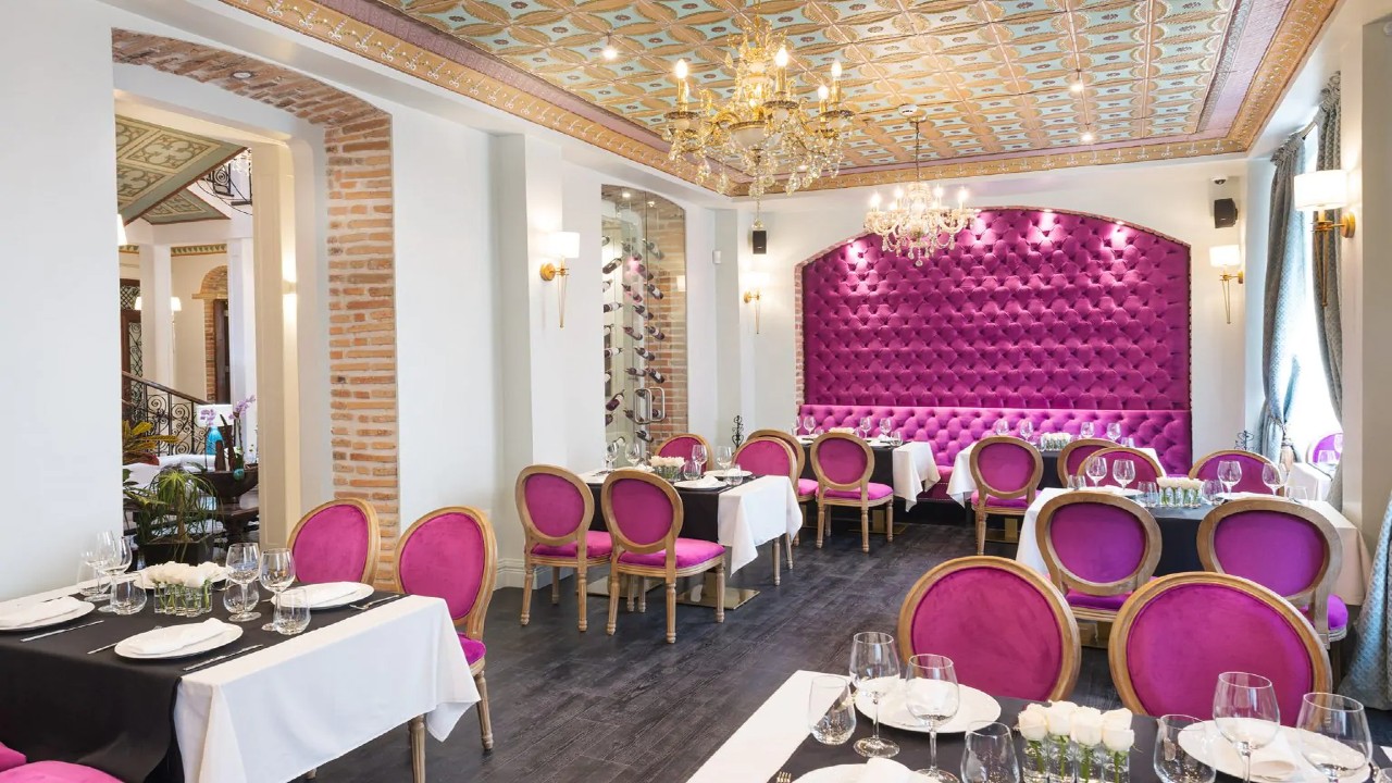 Itza Hotel
