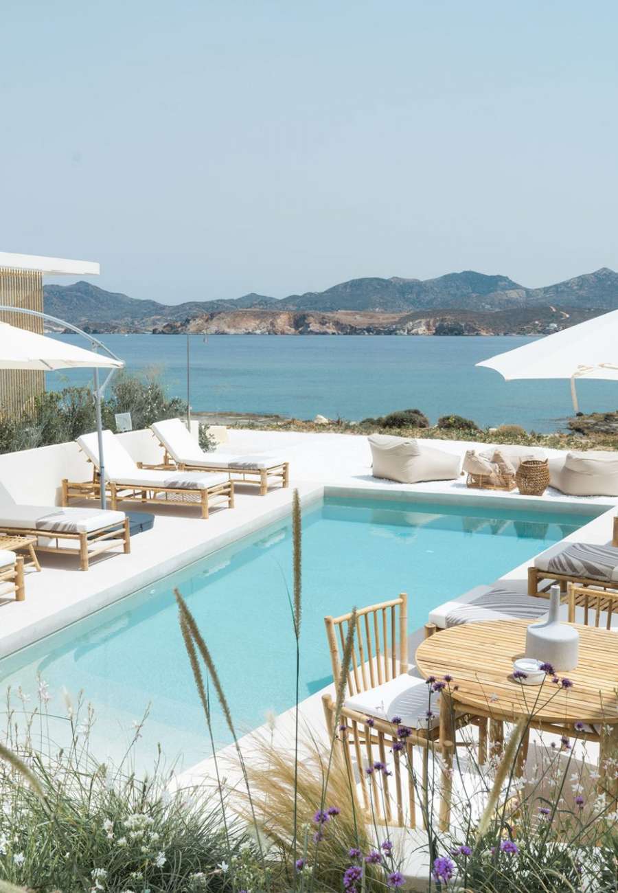 White Pebble Suites