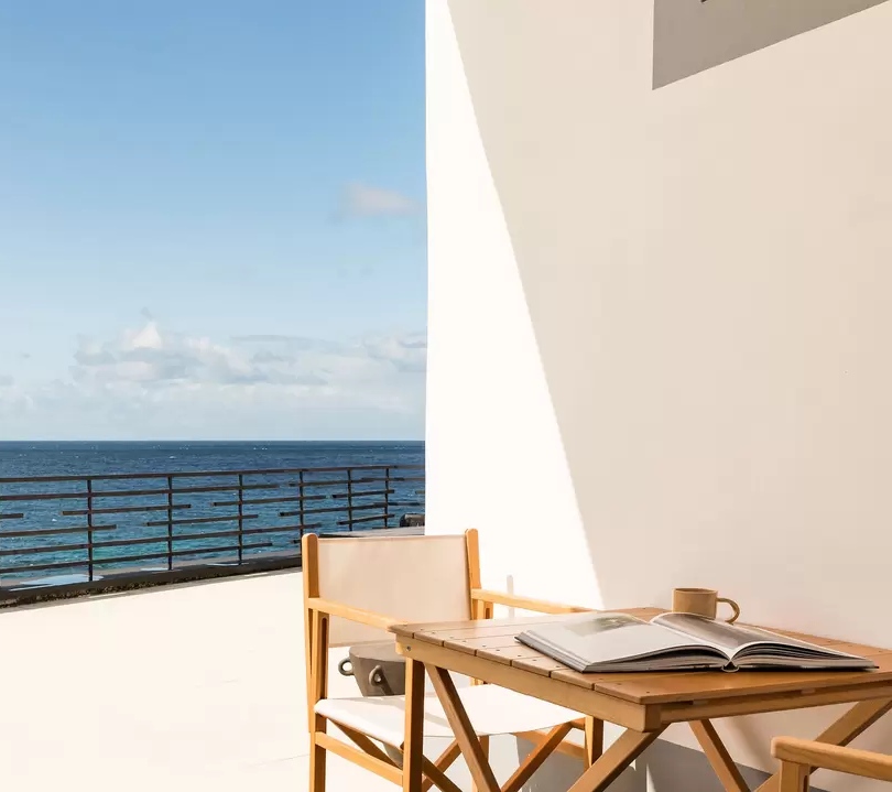 White Exclusive Villas and Suites