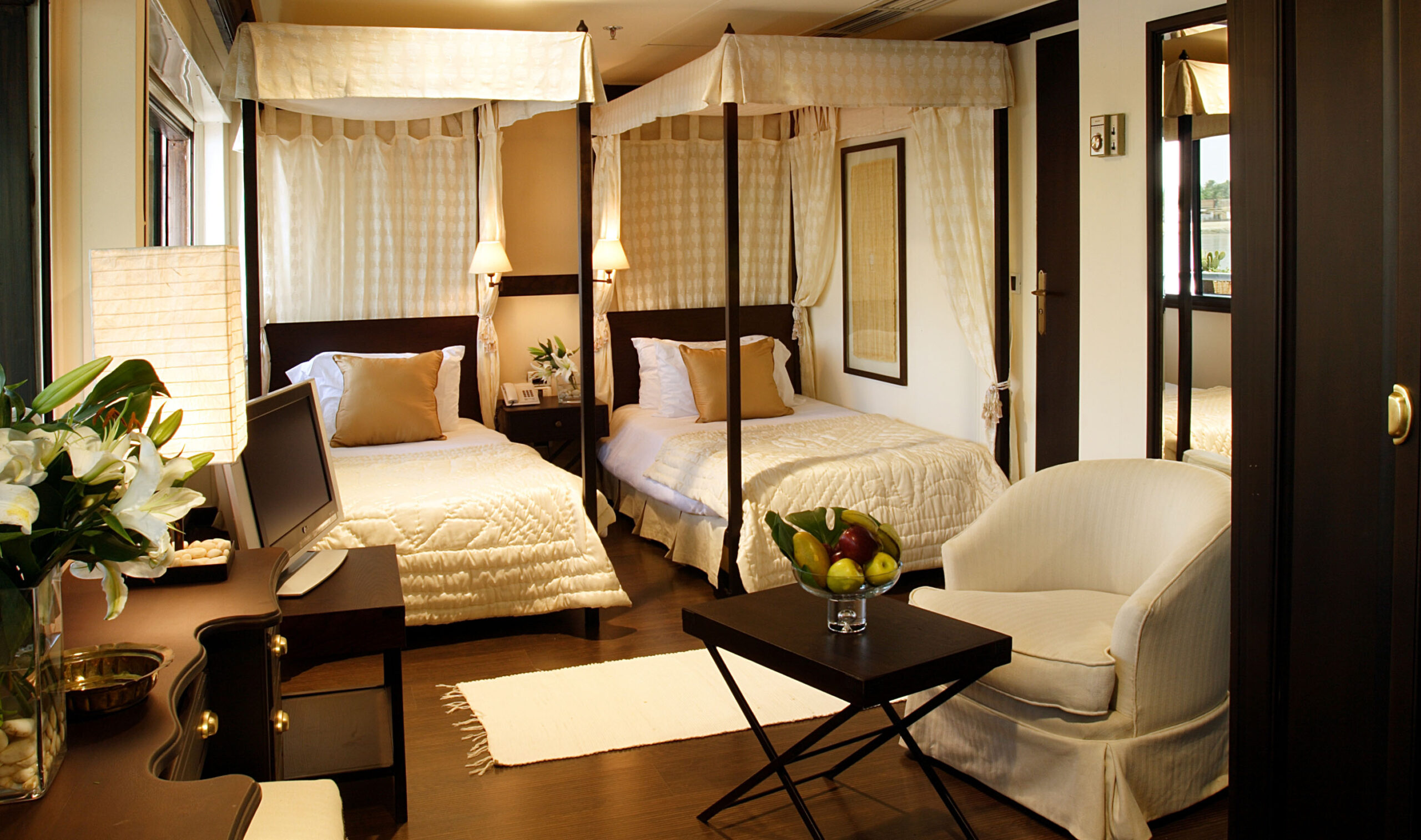 Sanctuary Sun Boat III