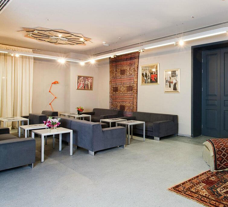 Kabadoni Hotel