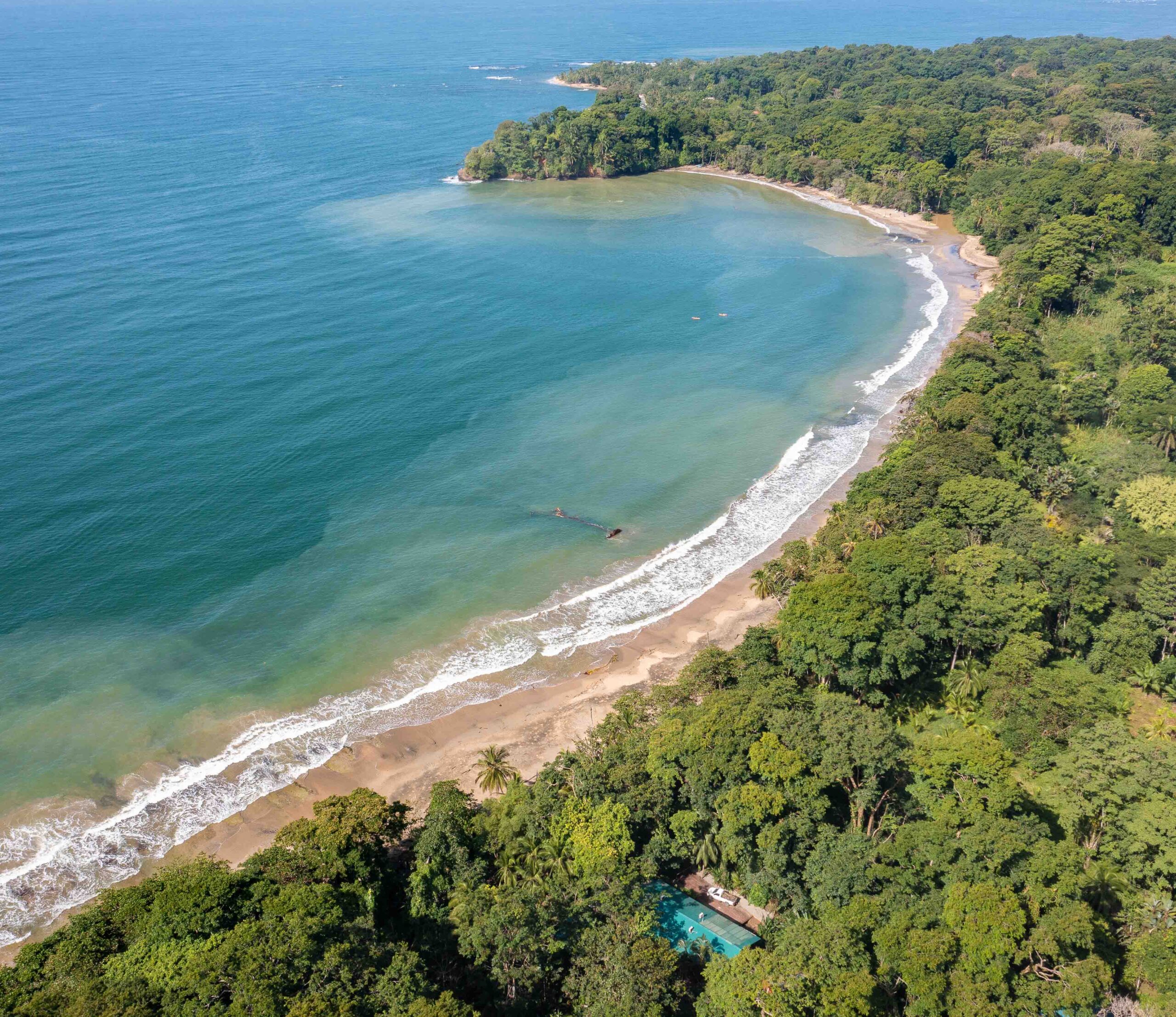 aWà Beach Hotel