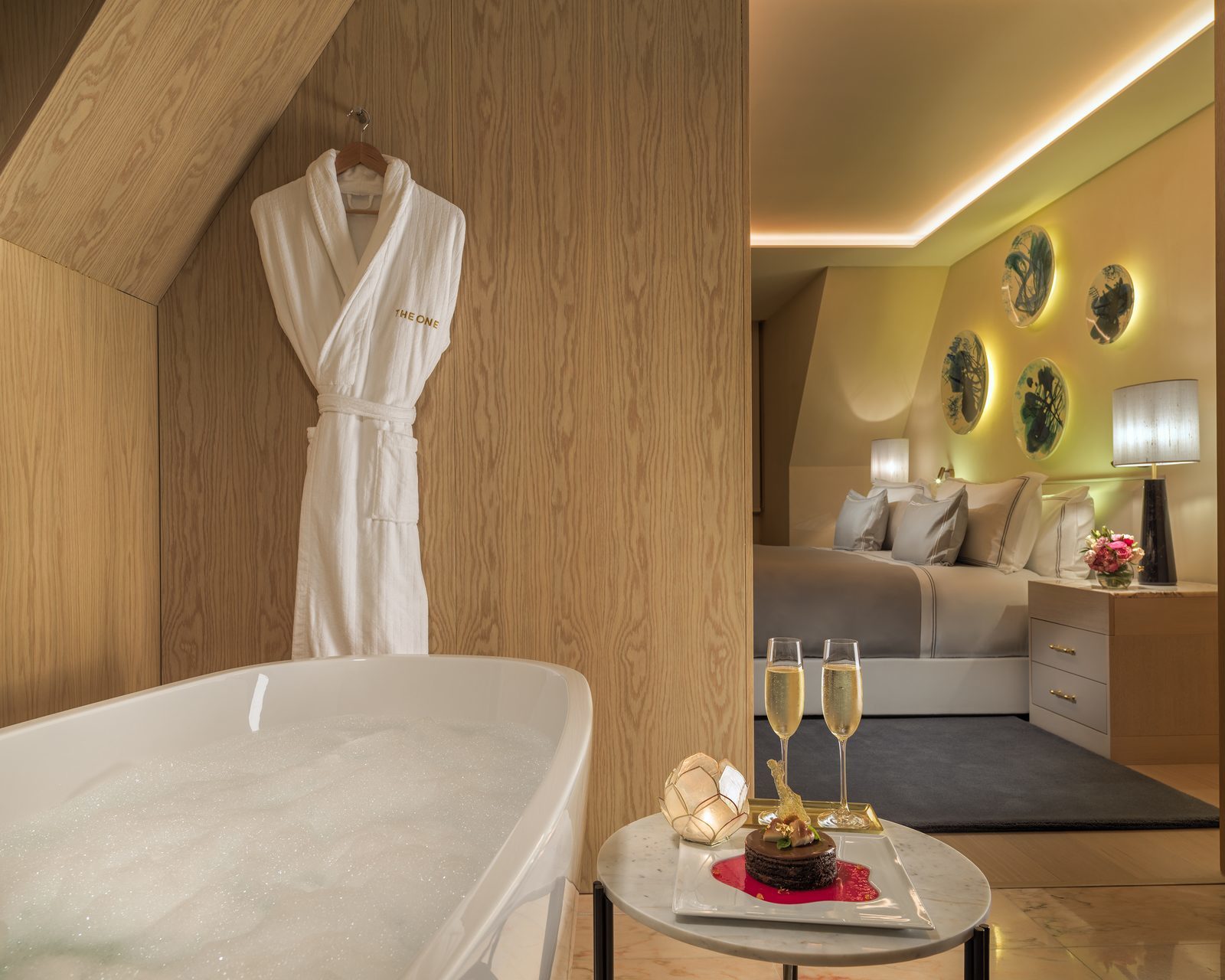 Bathroom of the Signature Suite at The One Palacio da Anunciada