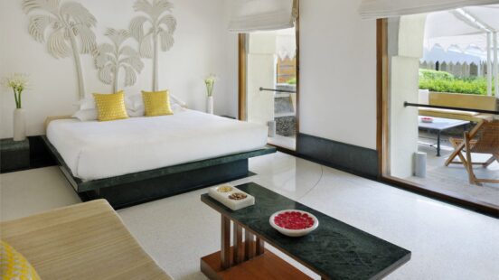 bedroom-udaipur-luxury-romantic-getaway