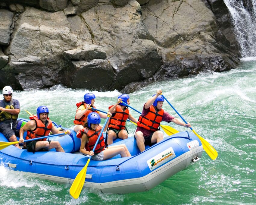Rafting transfer from Pacuare Lodge