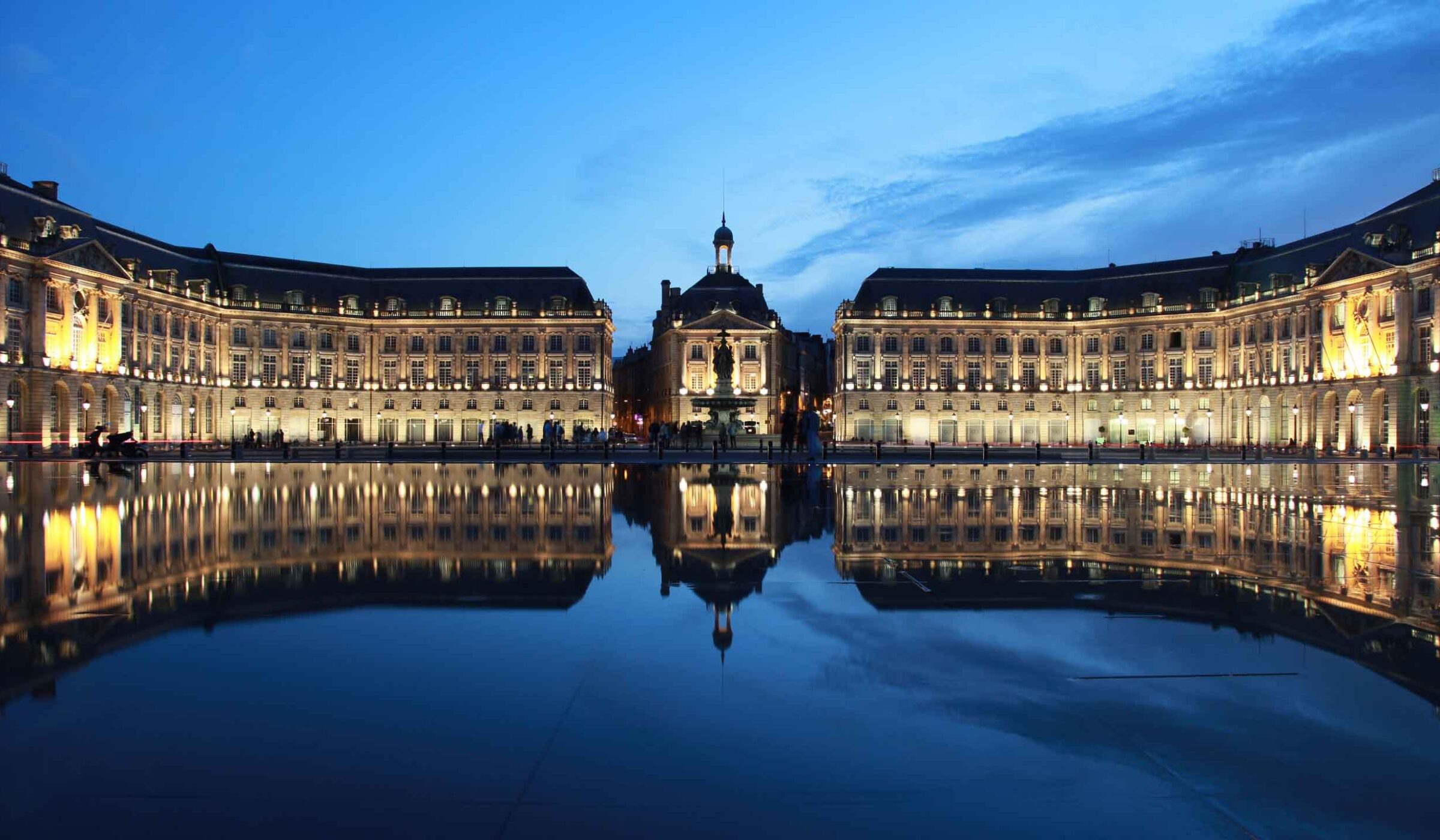 place-de-la-bourse-bordeaux