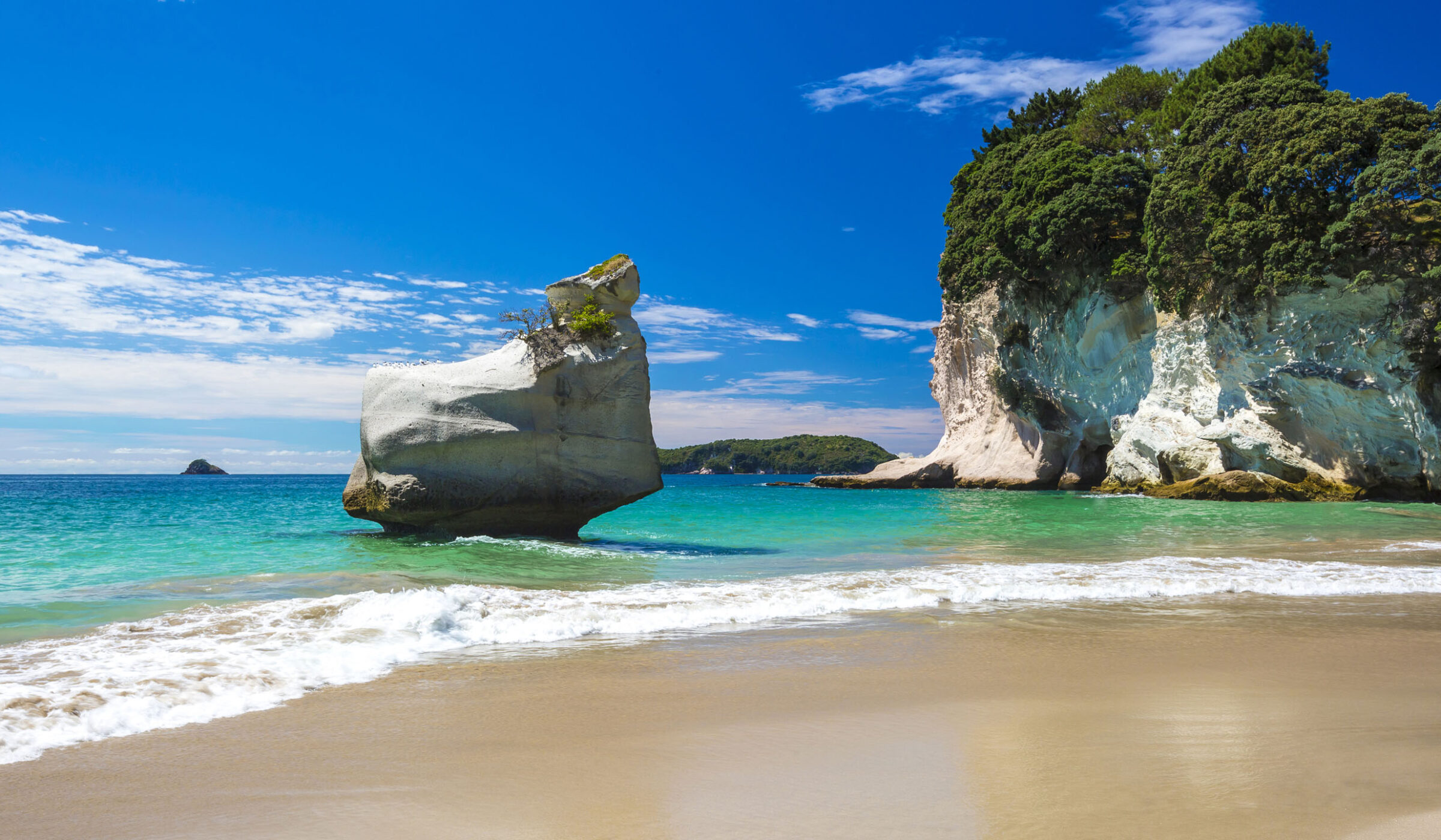 Cathedral Cove / New Zealand