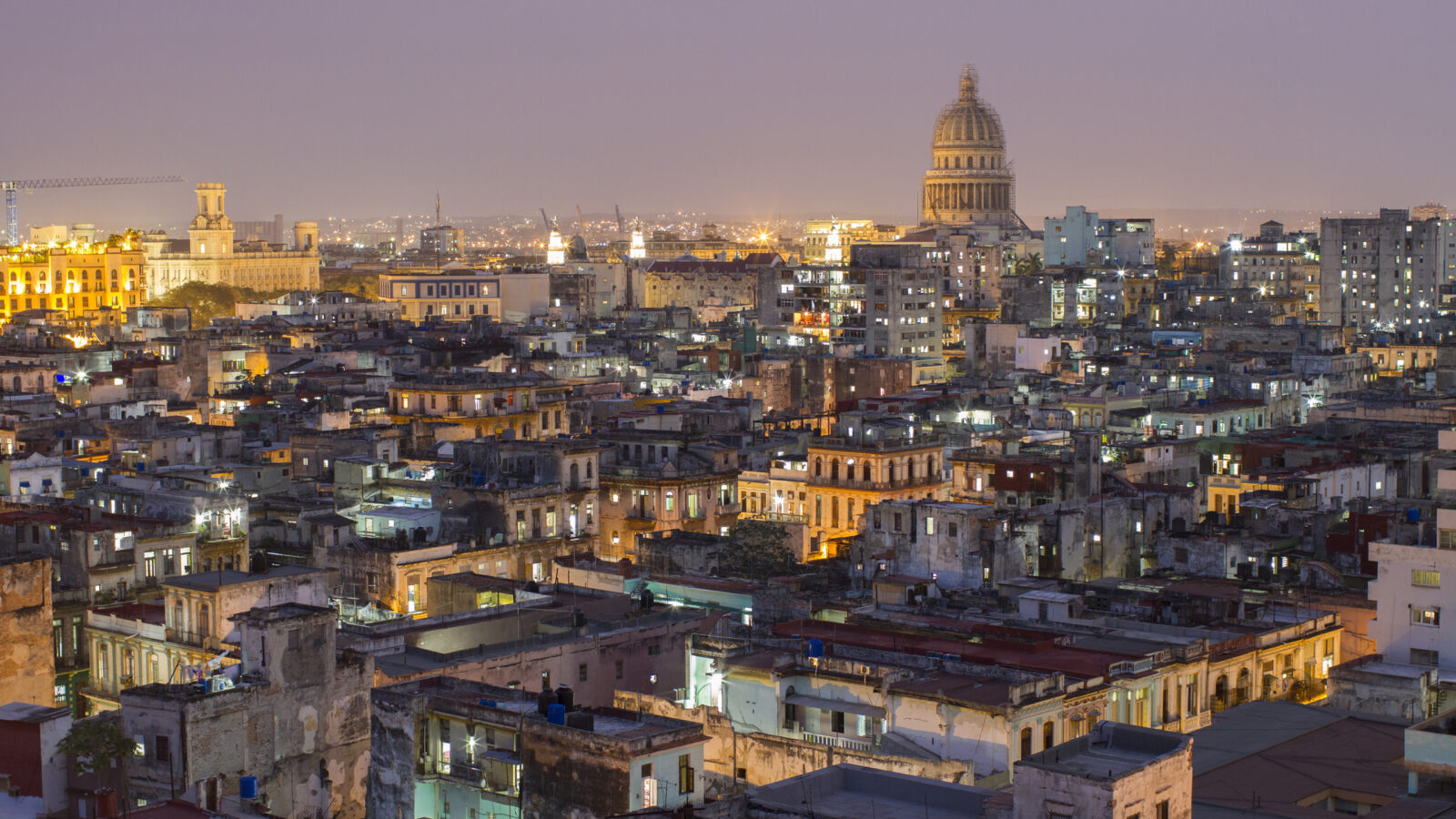havana-night-skyline