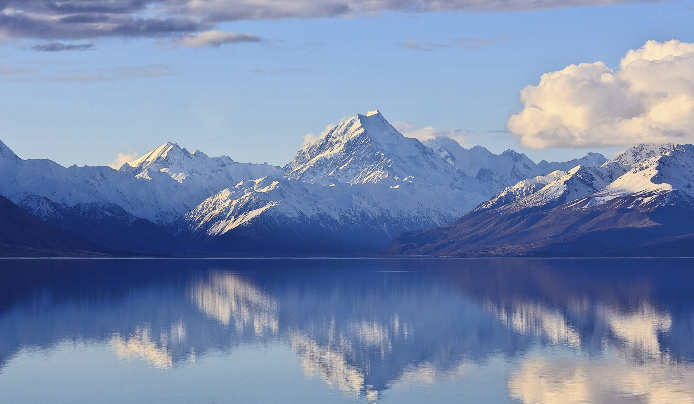 Must-see lakes of New Zealand