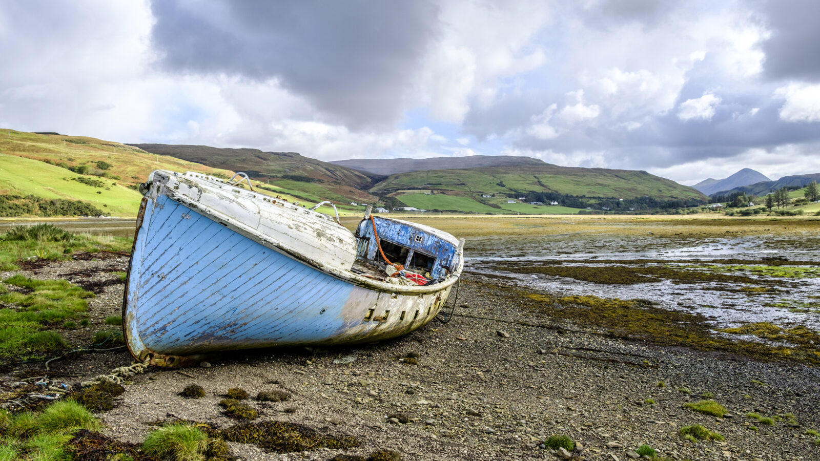 isle-of-skye-boat