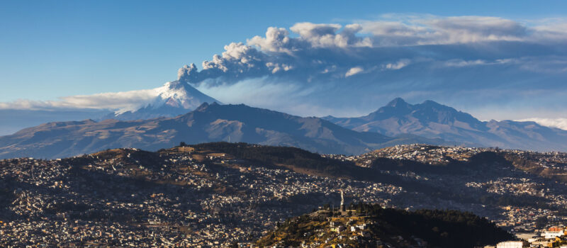 quito-cotopaxi-view-ecuador