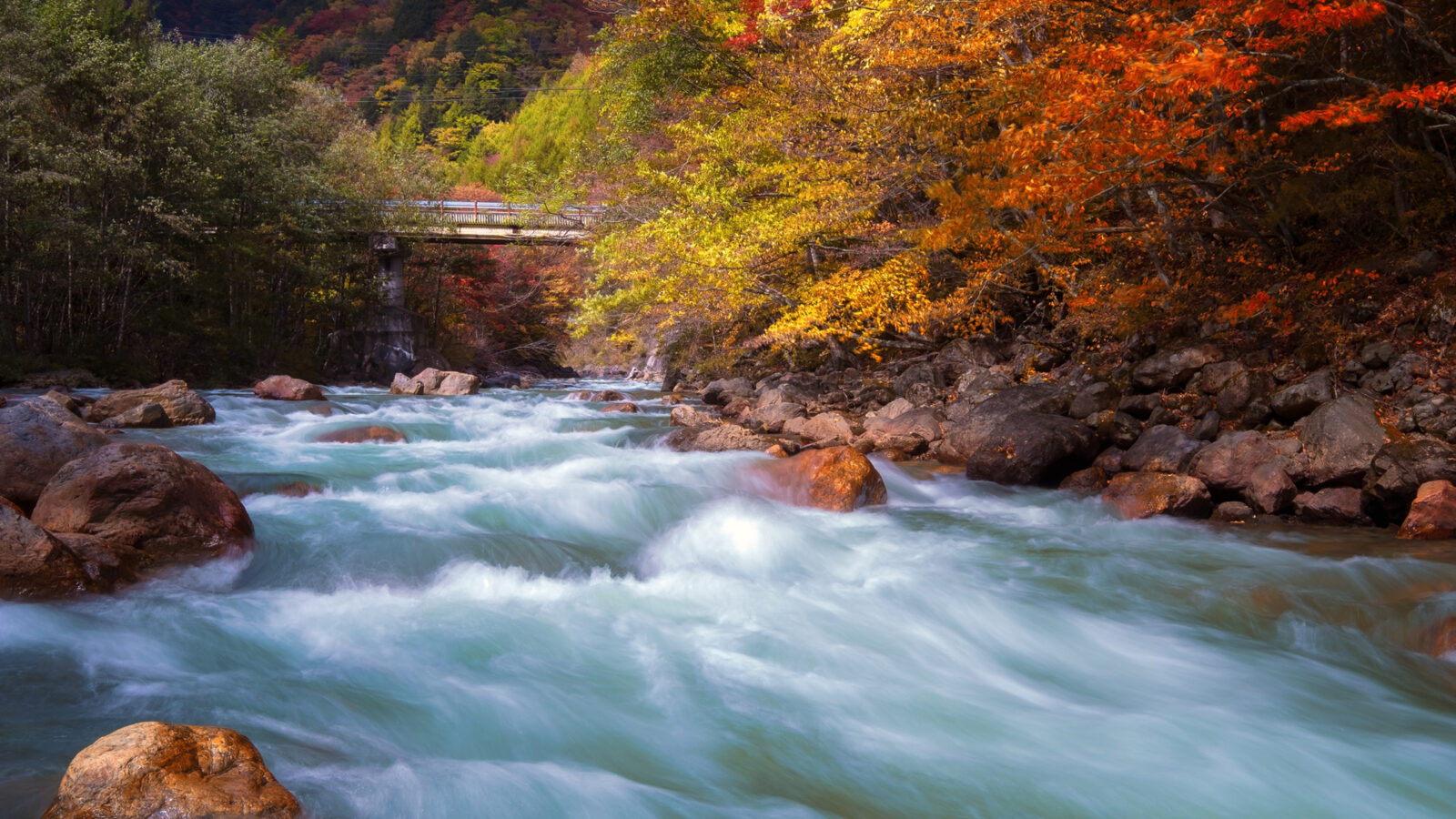 japanese-alps-autumn-river