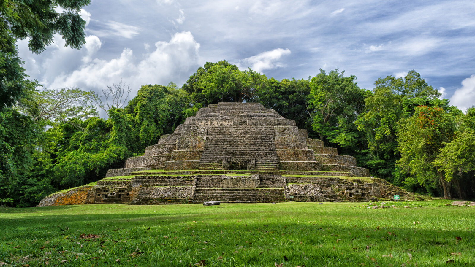 lamanai-belize