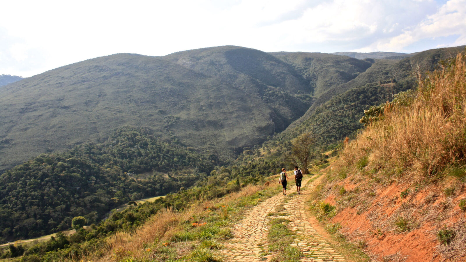 ibitipoca-hiking
