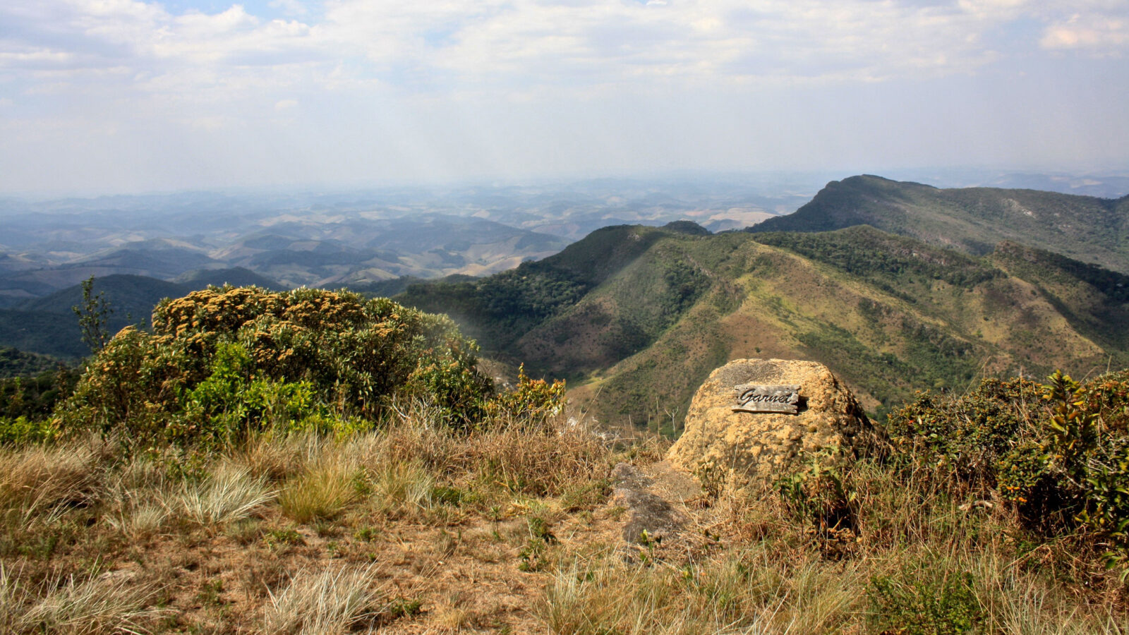 ibitipoca-landscape