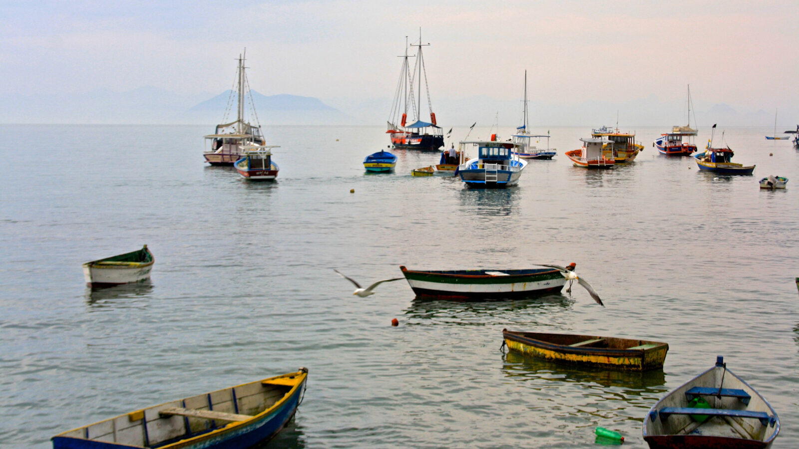 buzios-boats-sunset