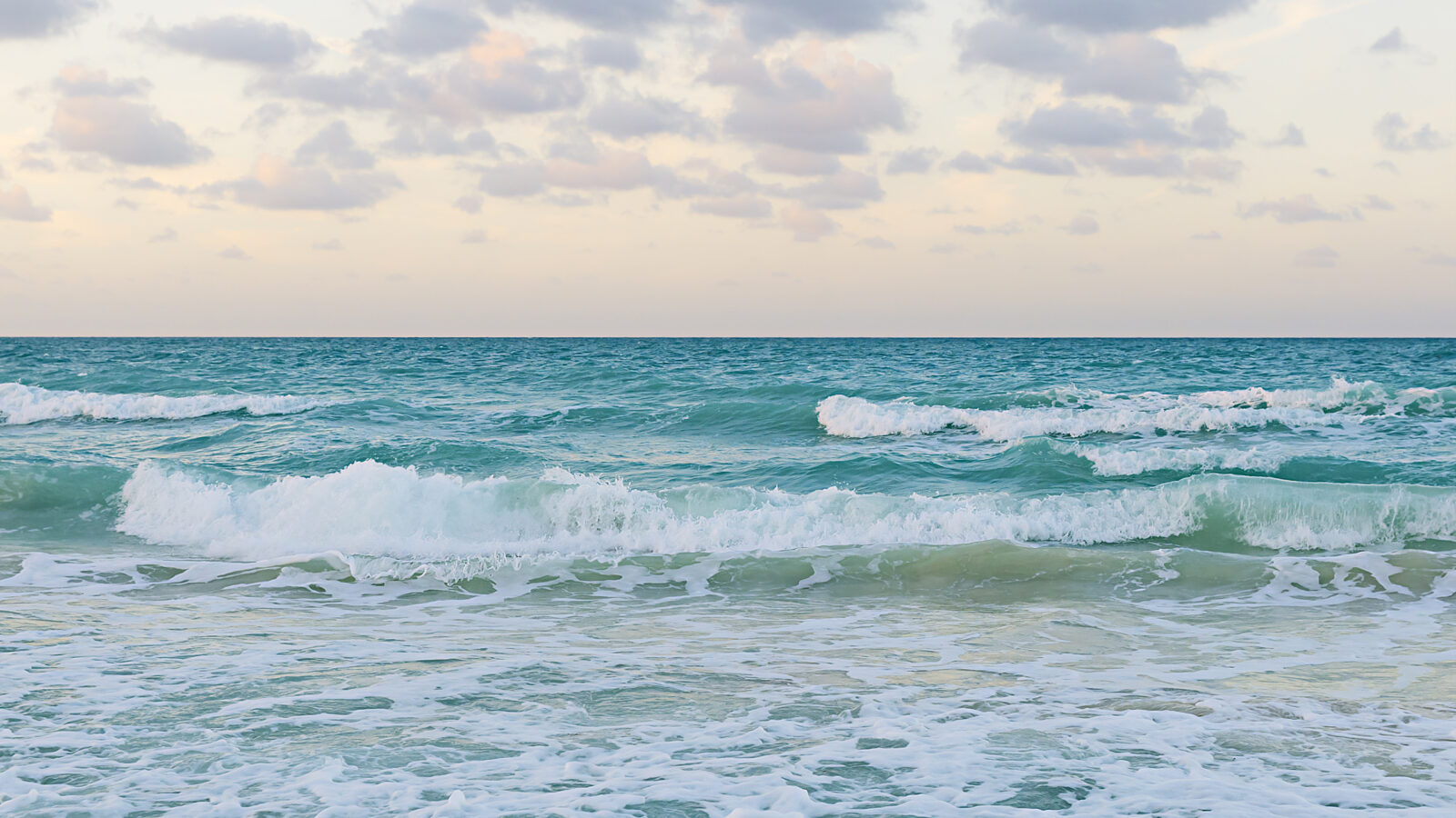 cayo-santa-maria-cuba-beach-waves