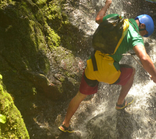 Canyoning in El Tesorito Creek