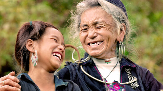women-hill-tribe-sapa-vietnam