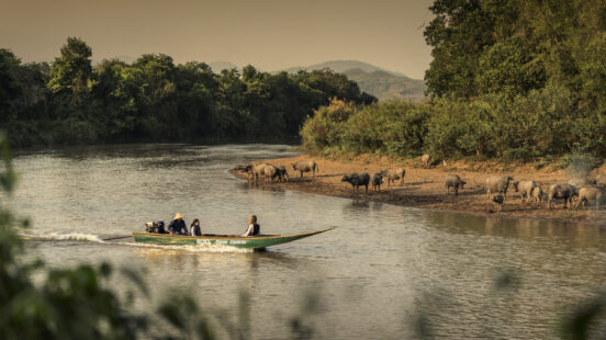 four-seasons-golden-triangle-longtail-boat