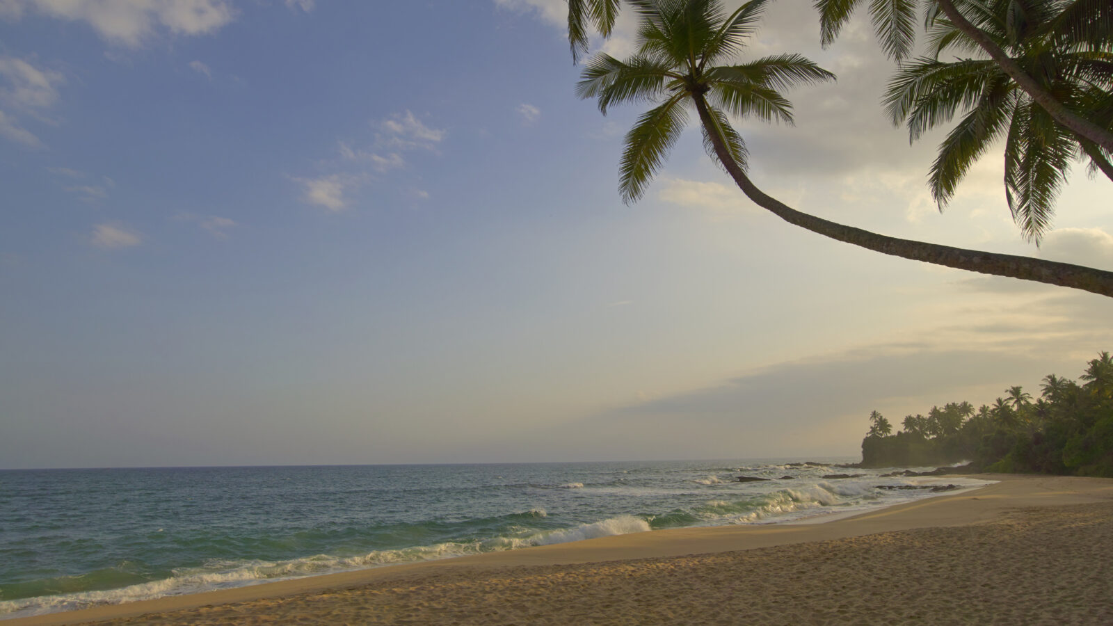 amanwella-beach
