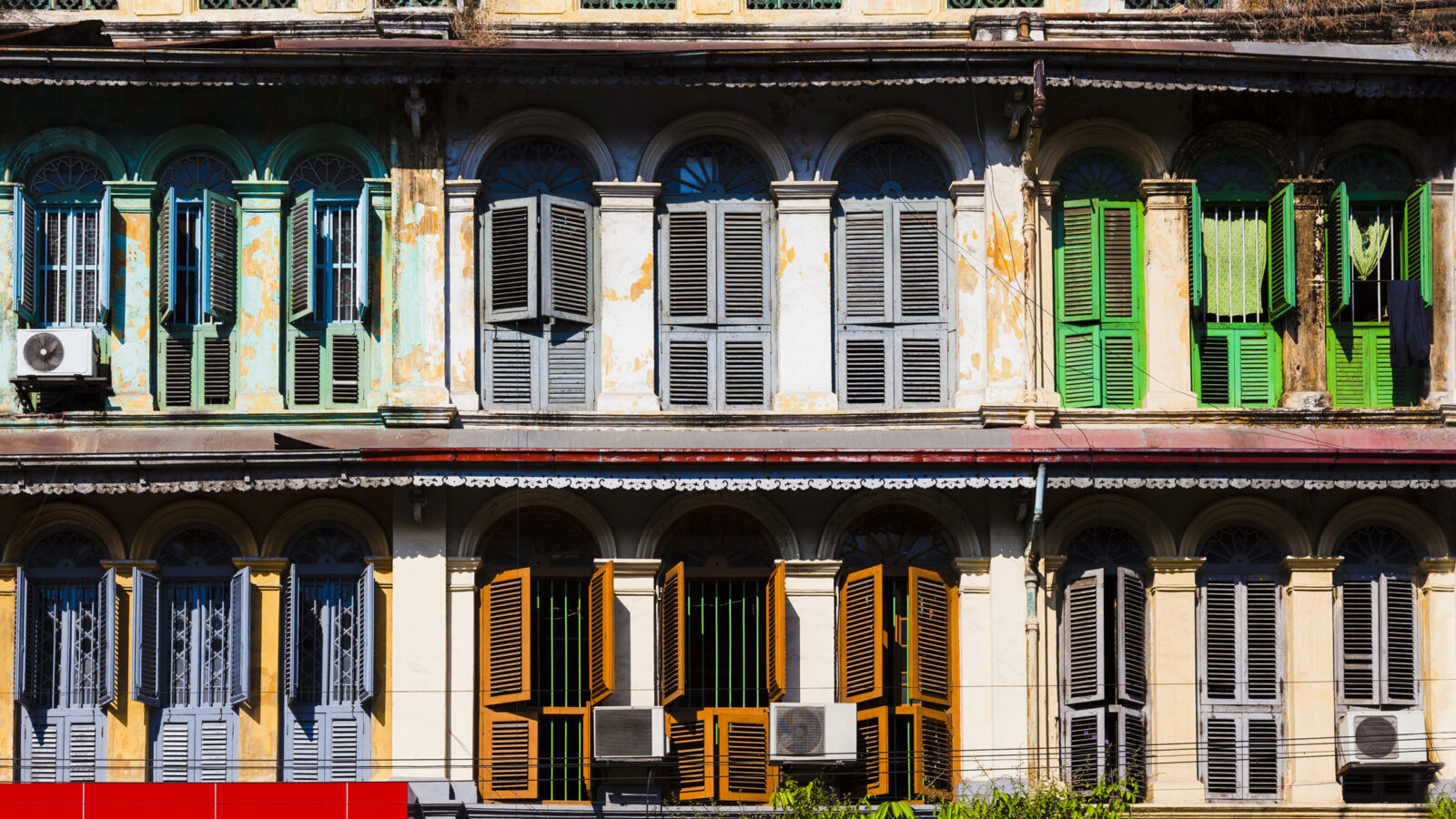 yangon-colonial-buildings
