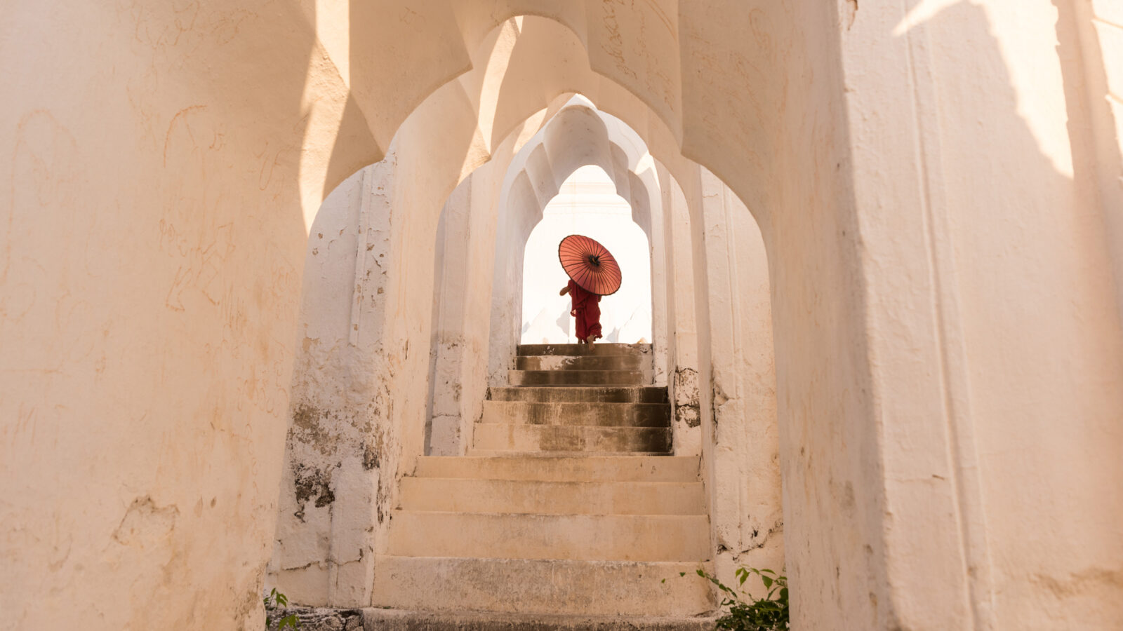 mingun-monk