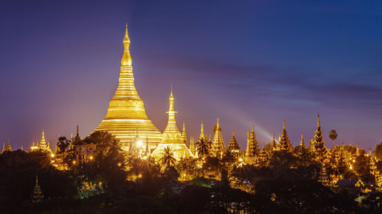 shwedagon-padoga-yangon-myanmar