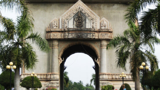 victory-monument-Vientiane-laos