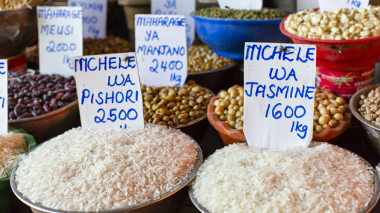 zanzibar-spice-market