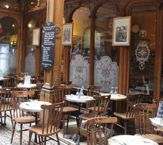 Exploring the arcades in Paris