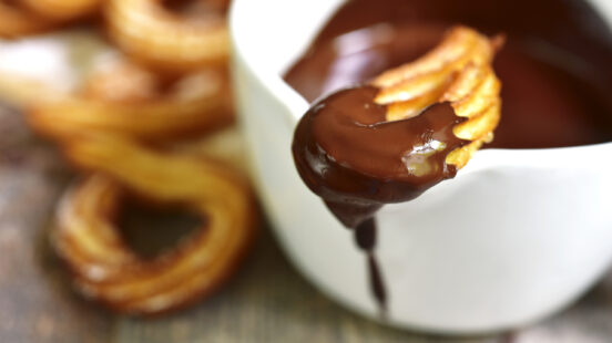 churros-chocolate-sauce