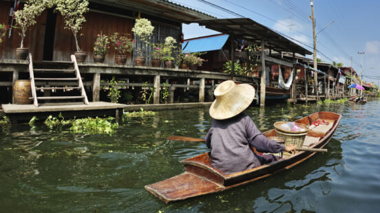 fishing-village-thailand
