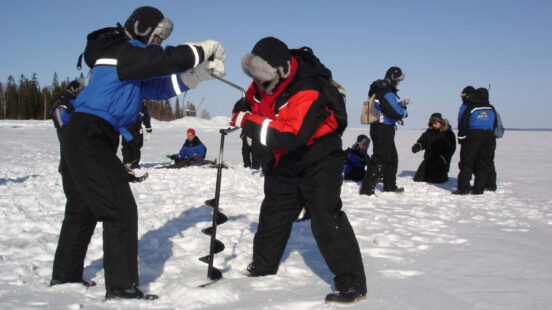 pine-bay-lodge-ice-fishing