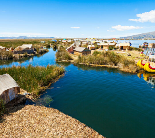 Sail around Lake Titicaca