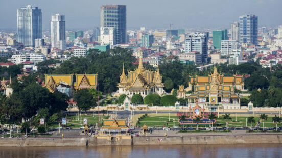 cityscape-phnom-penh-cambodia