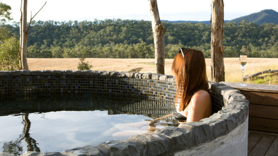 hot-tub-scenic-rim-trail-australia