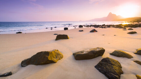 sunset-bhai-nat-beach-con-dao-vietnam