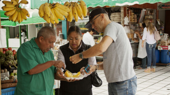 market-tour-lima-peru