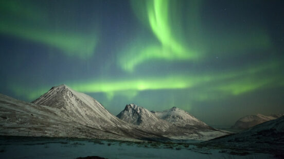 norther-lights-norway-winter
