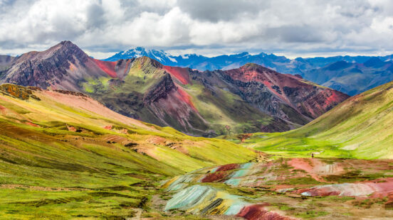 vinicuna-rainbow-mountain-peru