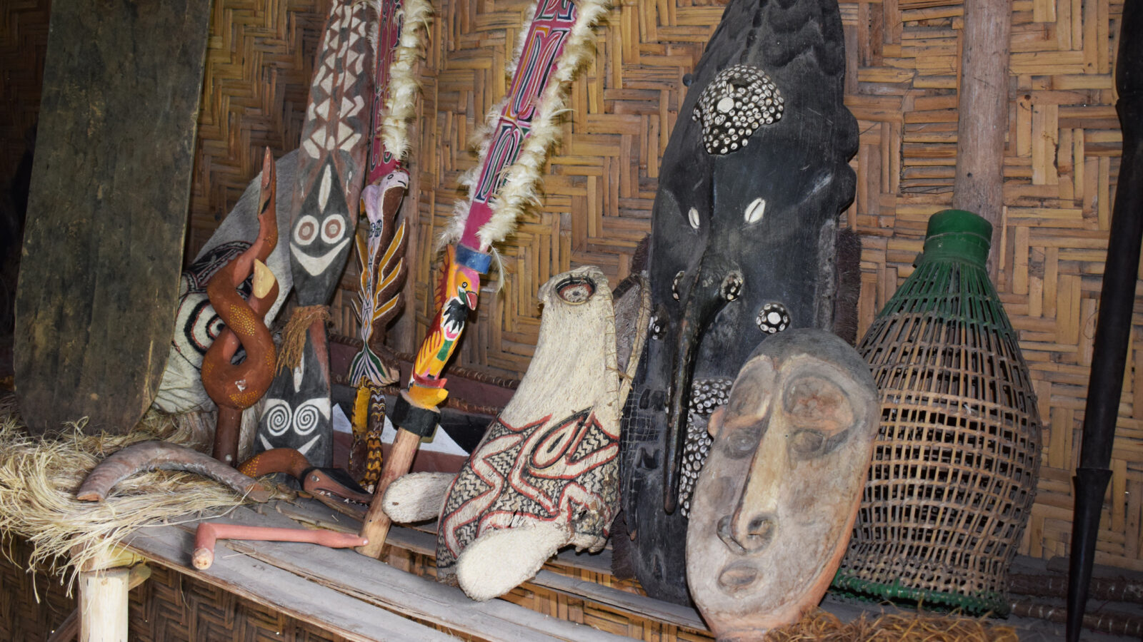 papua-new-guinea-masks