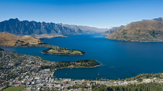 remarkables-mountain-range-new-zealand