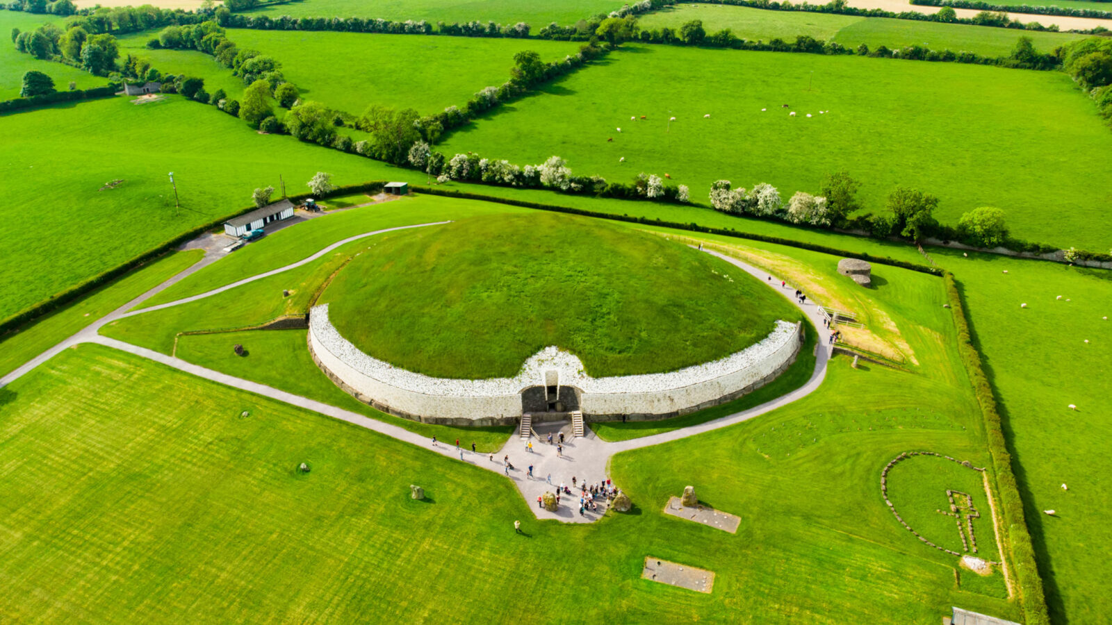 newgrange-county-meath-unesco-ireland
