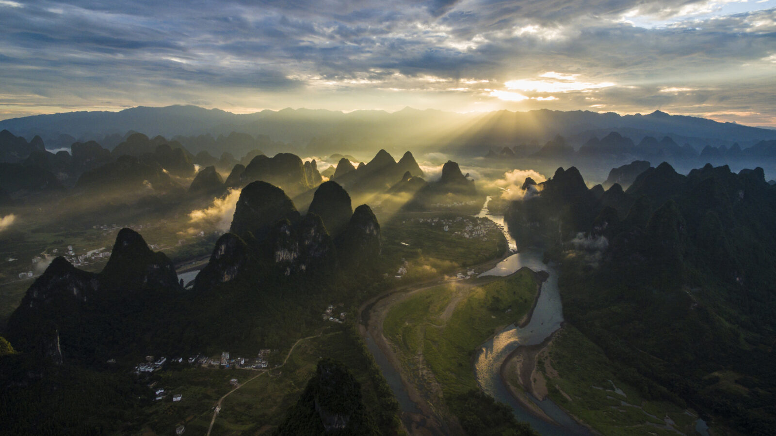 lijiang-river-karst-mountains-china